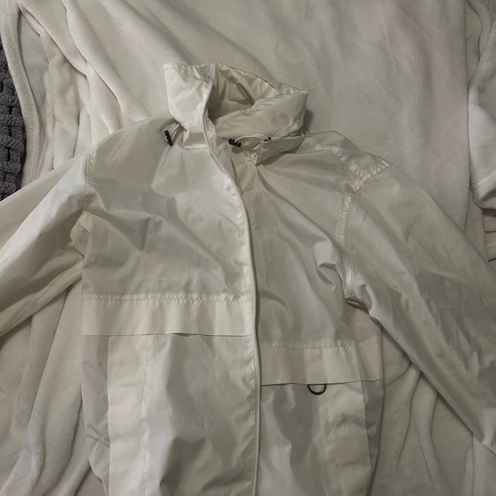 Windbreaker (Appleseed Boutique)